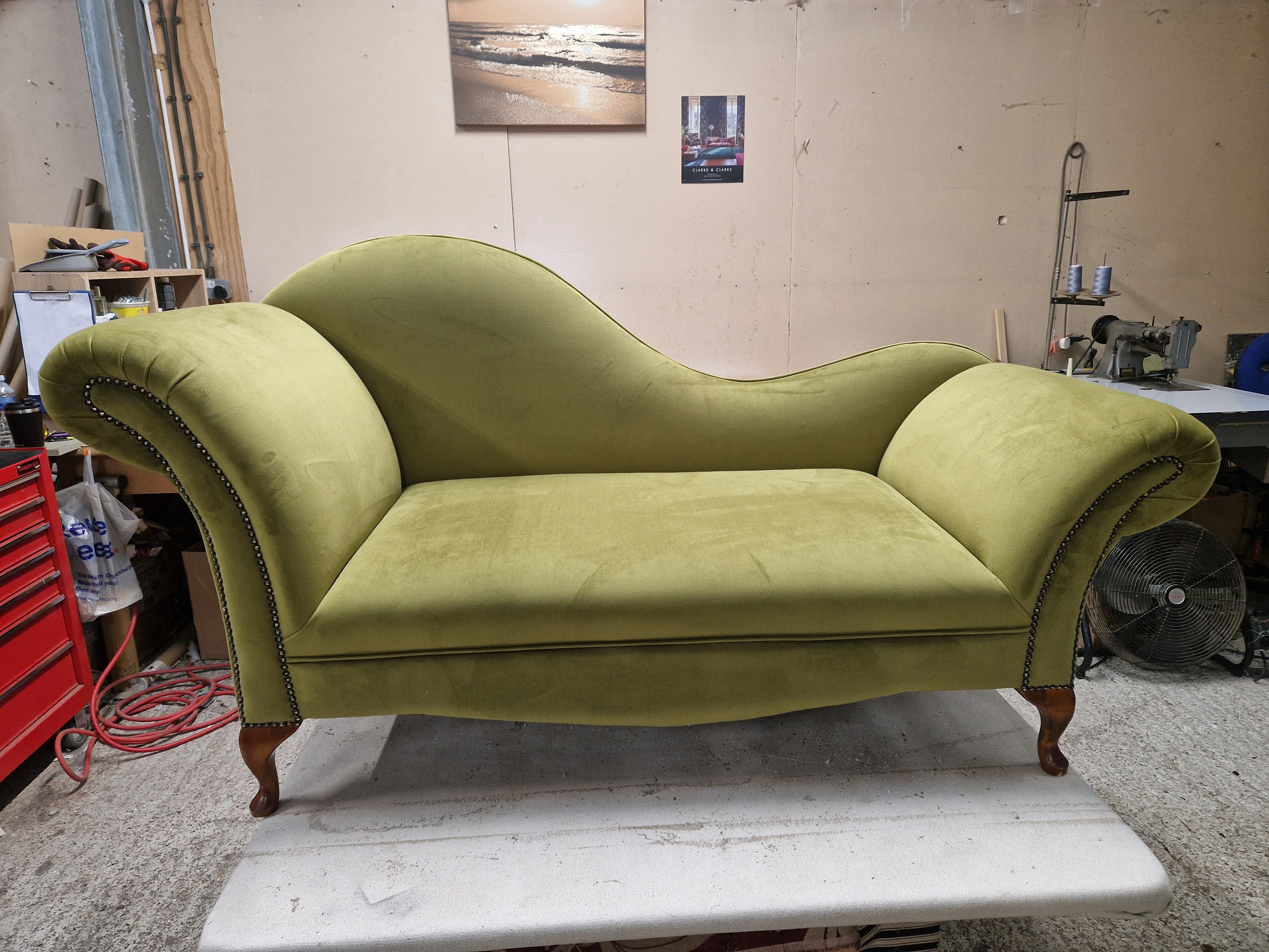 Lime green velvet chaise longue